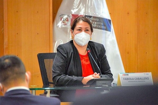 Viceministra de Transportes renunció por «copamiento laboral»