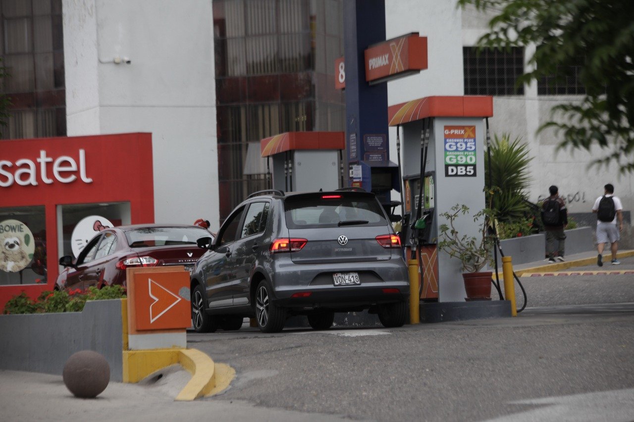 El precio del combustible subiría en los próximos días