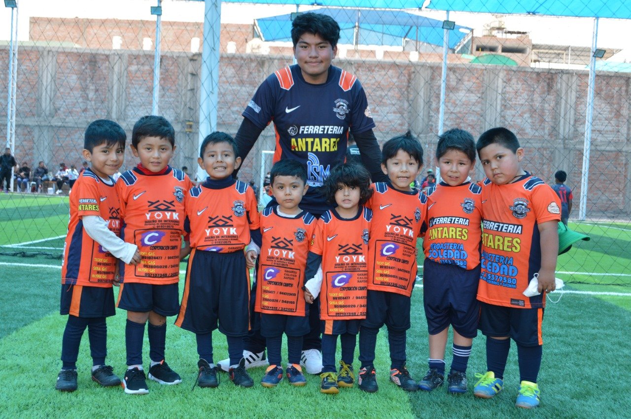 Carnaval de goles en Torneo de Fútbol 7