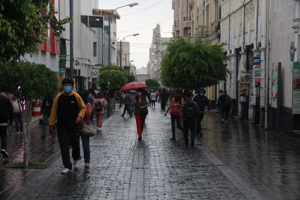 Siete regiones de sierra centro y sur soportarán lluvias hoy y mañana