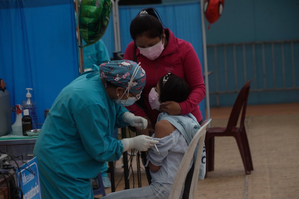 Llegan 15 mil dosis de Pfizer pediátricas para vacunación