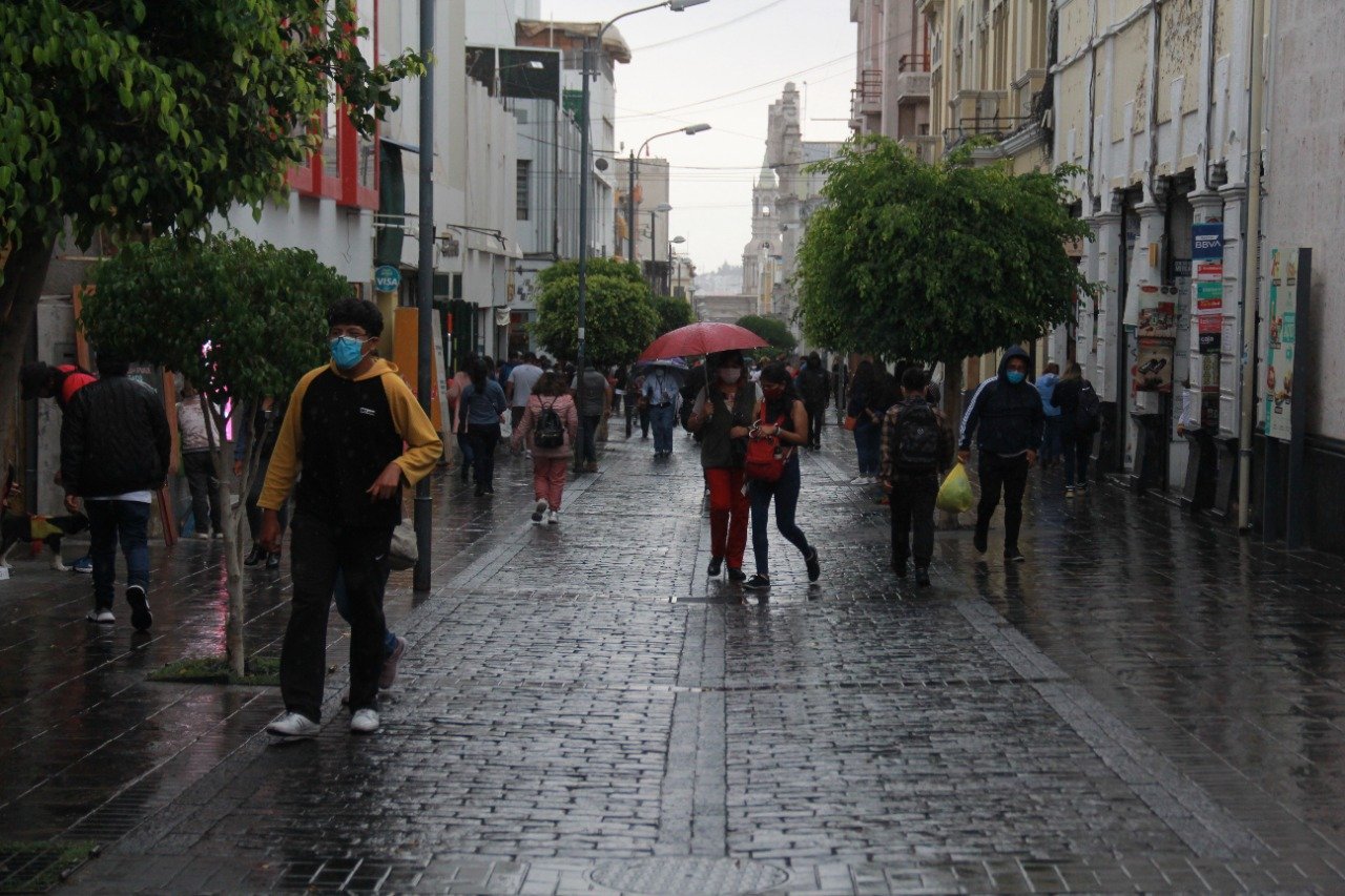 Lluvias intensas afectan a numerosas personas de distritos