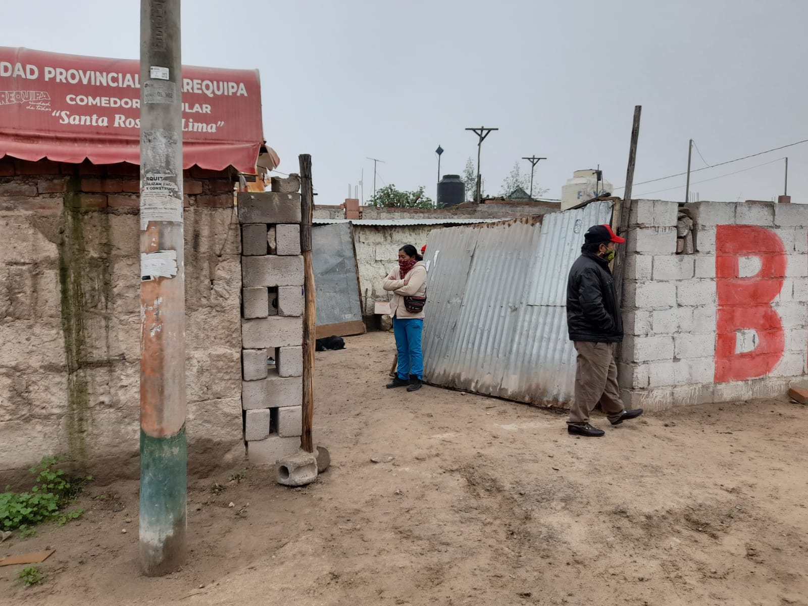 Roban víveres y utensilios en comedor popular de Cerro Colorado