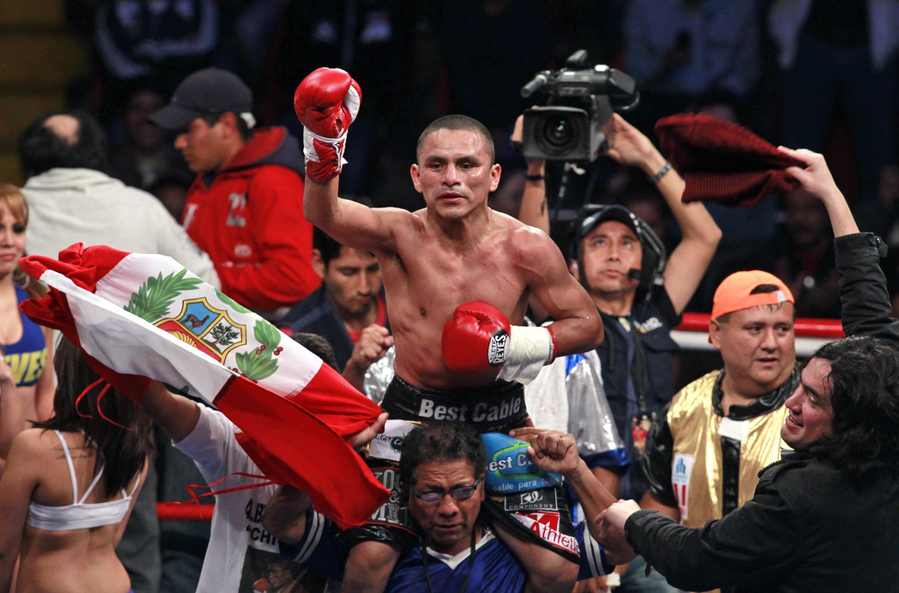 Campeones mundiales de box en Copa nacional de Mollendo