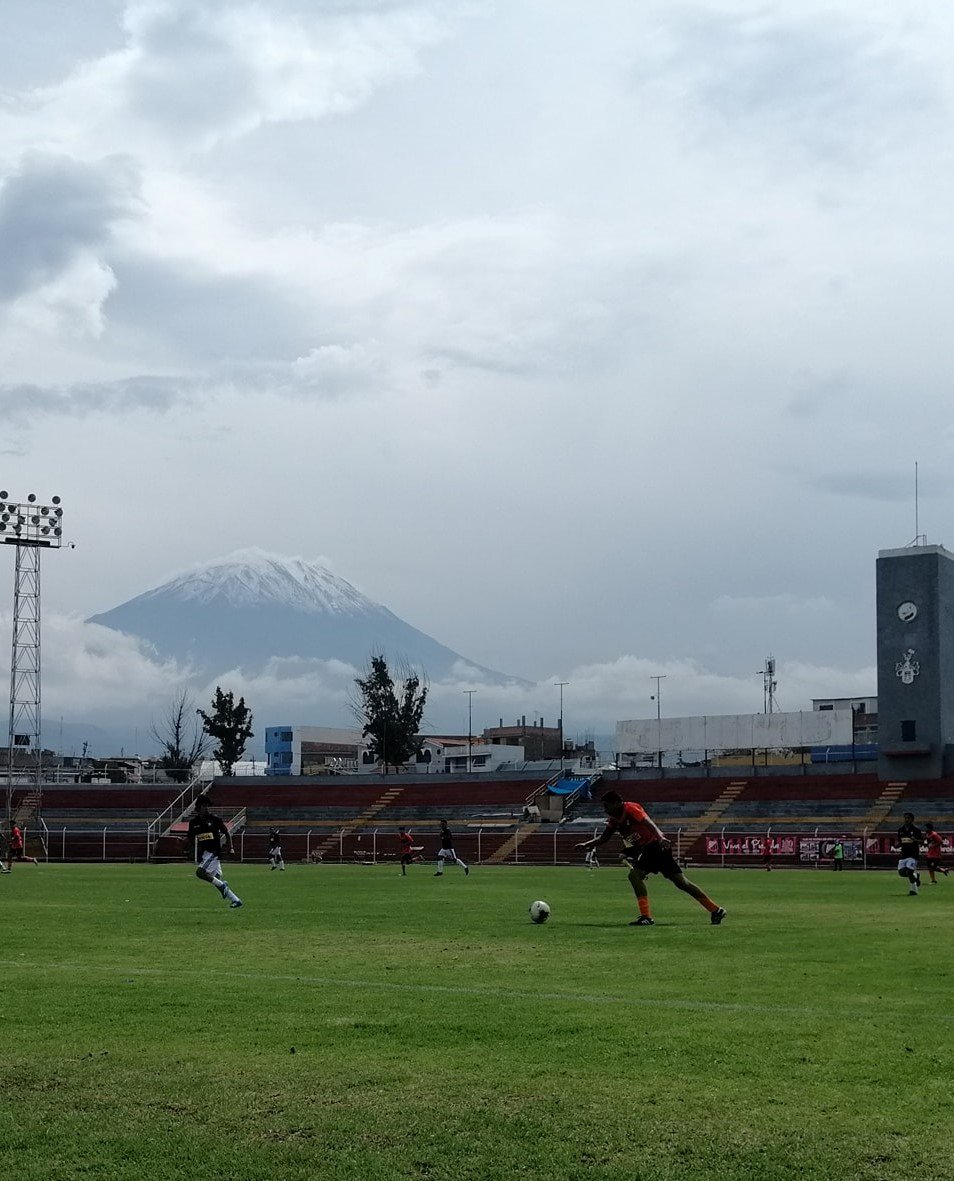 Huracán y Temperley cierran jornada de la Liga del Cercado