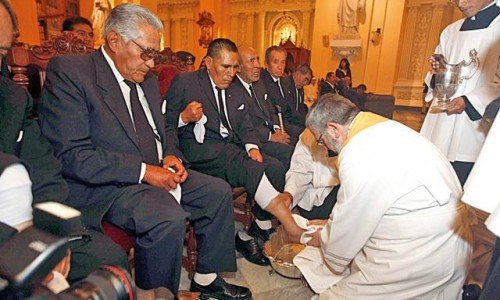 La última cena y lavado de pies en Jueves Santo en Arequipa