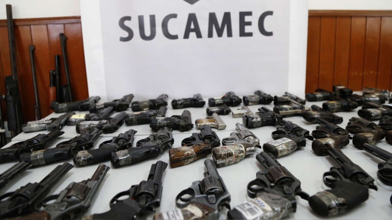 Peruanos aumentan compra de armas miedo a la inseguridad