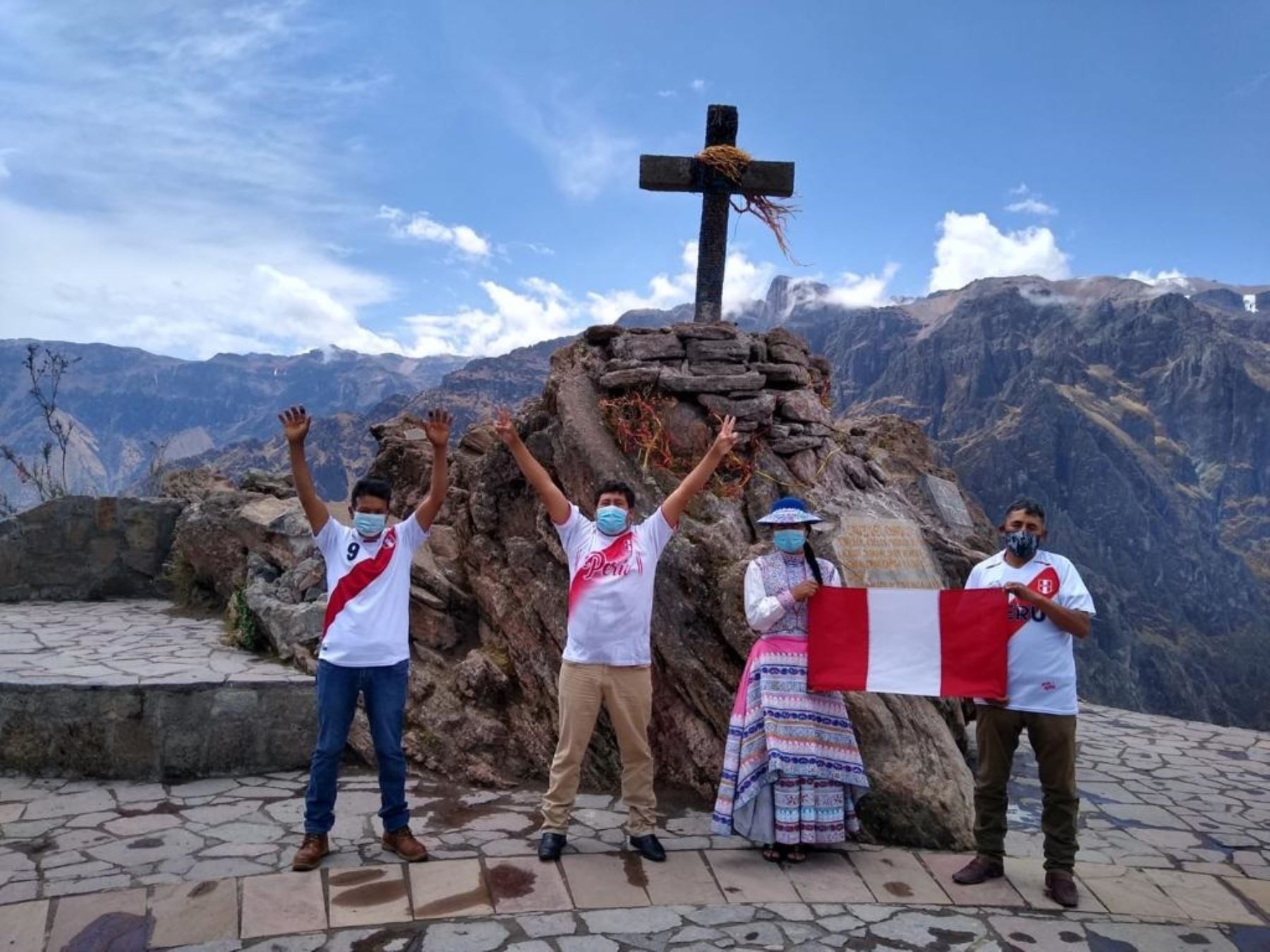 Turistas deben contratar servicios formales en Semana Santa