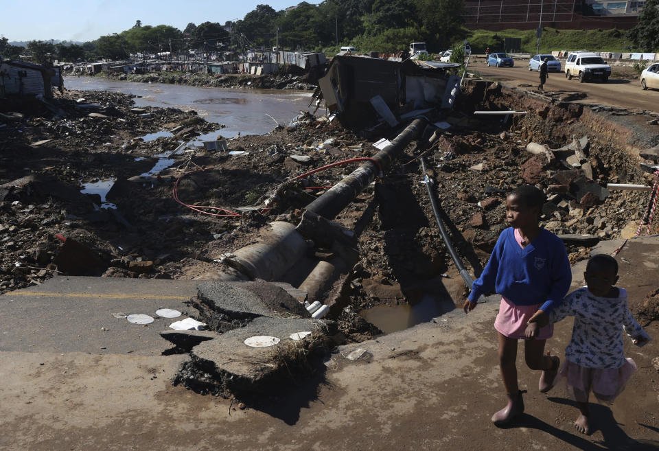 Sudáfrica en estado de catástrofe por inundaciones que deja 448 vidas