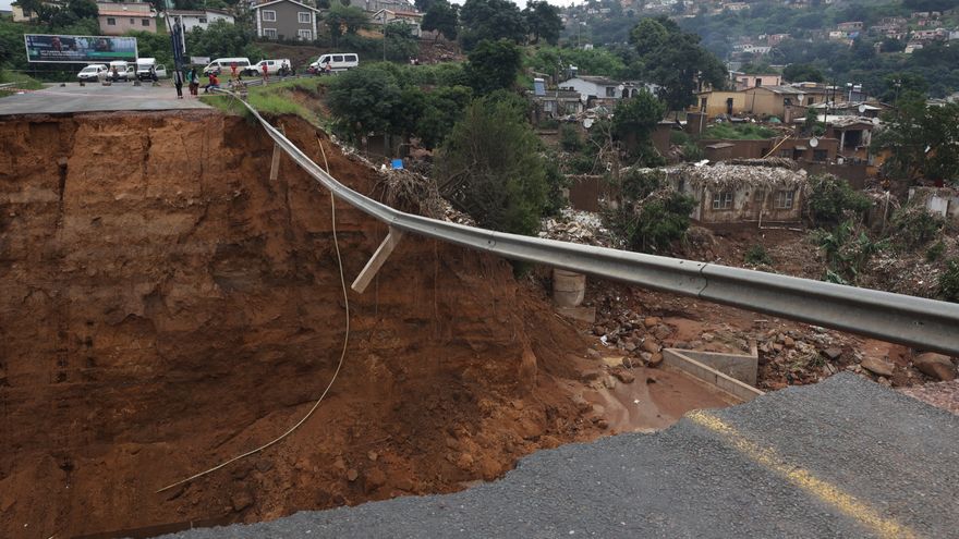 Devastadoras inundaciones en Sudáfrica dejan cerca de 400 muertos y miles de afectados