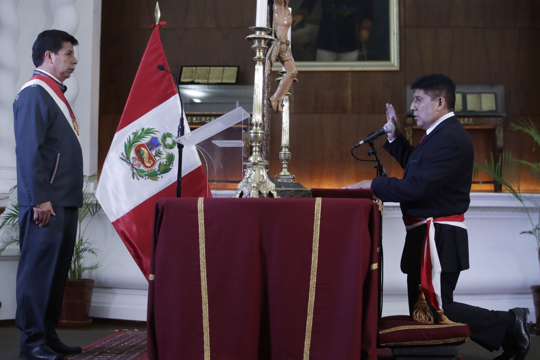 Presidente Castillo juramentó a nuevo ministro de Trabajo