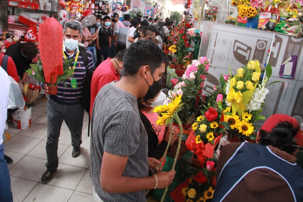 Flores, las preferidas para agasajar a las madres por su día - Diario El  Pueblo