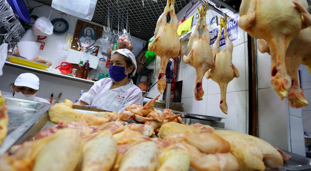 Precio del pollo disminuye en diversos mercados locales