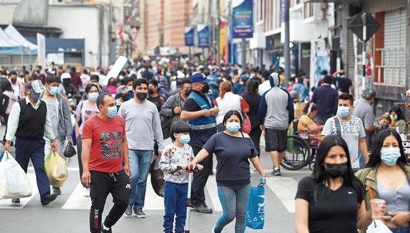 El 72.6 % de peruanos no apoya en el cambio de la Constitución