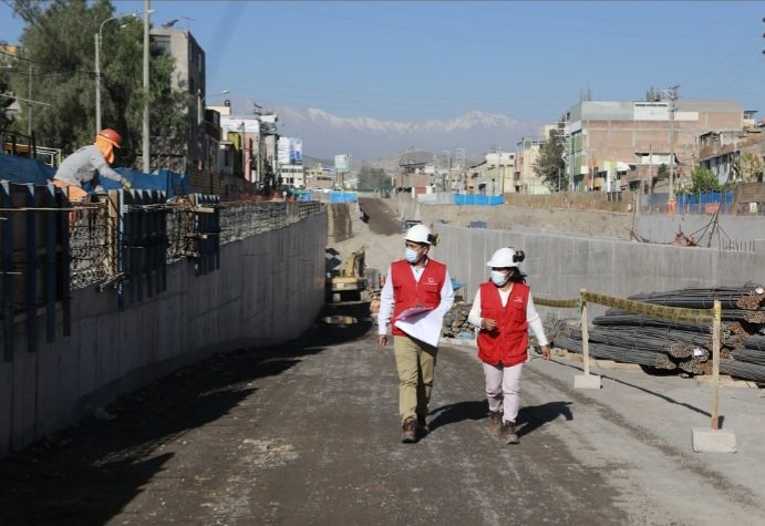 Contraloría tendrá que evaluar adicionales para obra Bicentenario