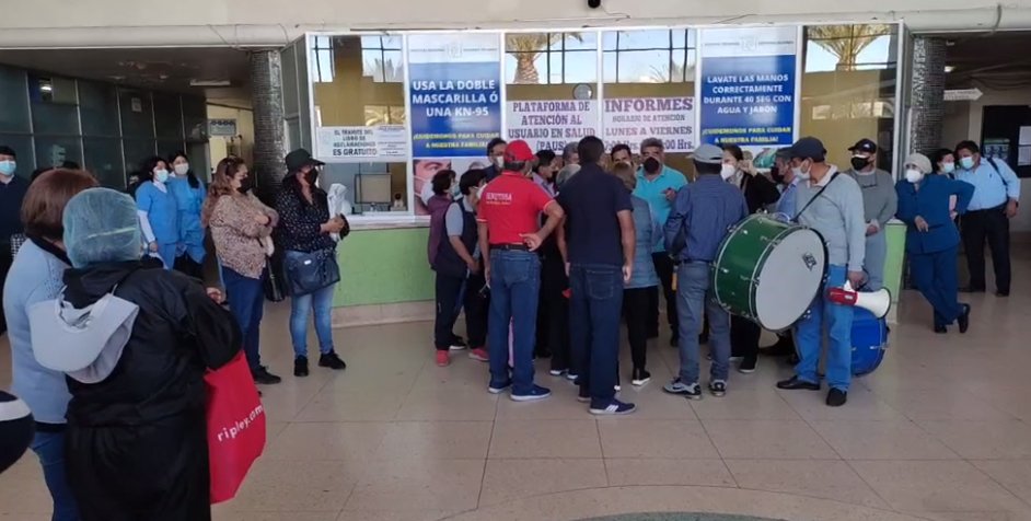 Trabajadores del Honorio exigen retiro de director y se niegan a dialogar