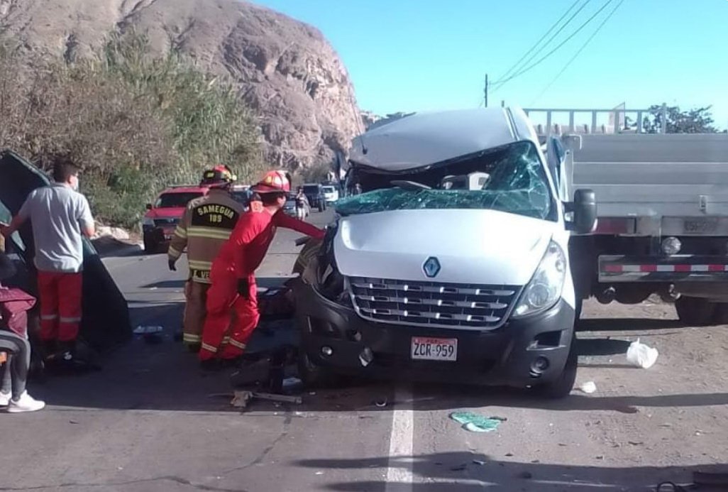 Accidente en Moquegua deja 14 heridos el domingo