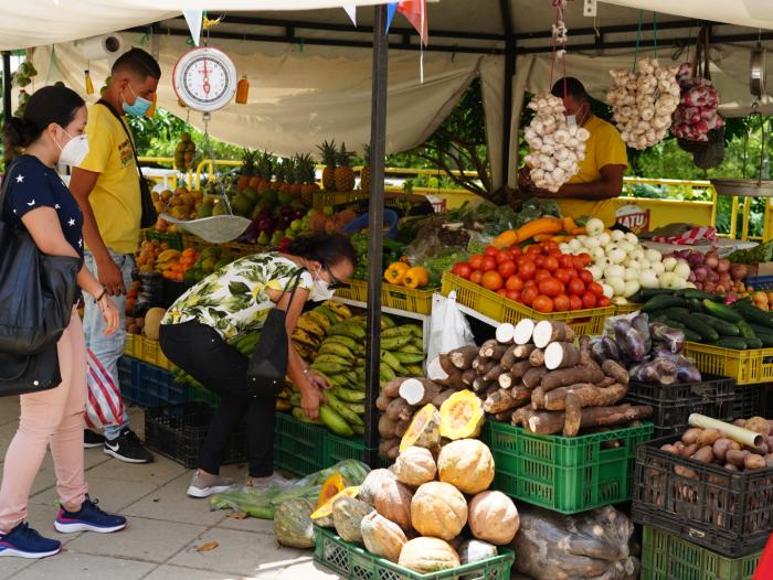 Encarecen alimentos y energía por guerra entre Rusia y Ucrania