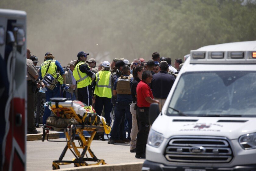 Mueren 16, entre ellos 14 niños por tiroteo en escuela de EE. UU.