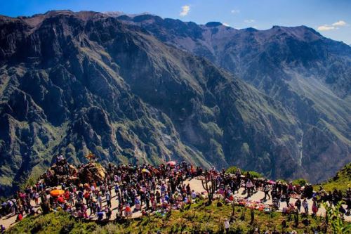 Casi 19,000 turistas visitaron el valle del Colca en mayo