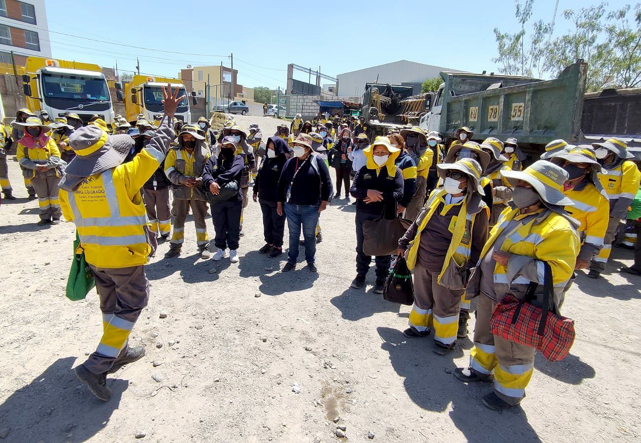 Trabajadores municipales de Cerro Colorado inician huelga