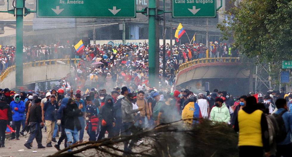 Miles de indígenas llegan a Quito en noveno día de protestas