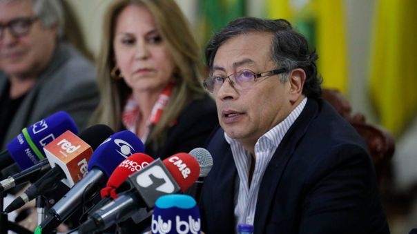 Escándalo por videos de maniobras de campaña de Gustavo Petro