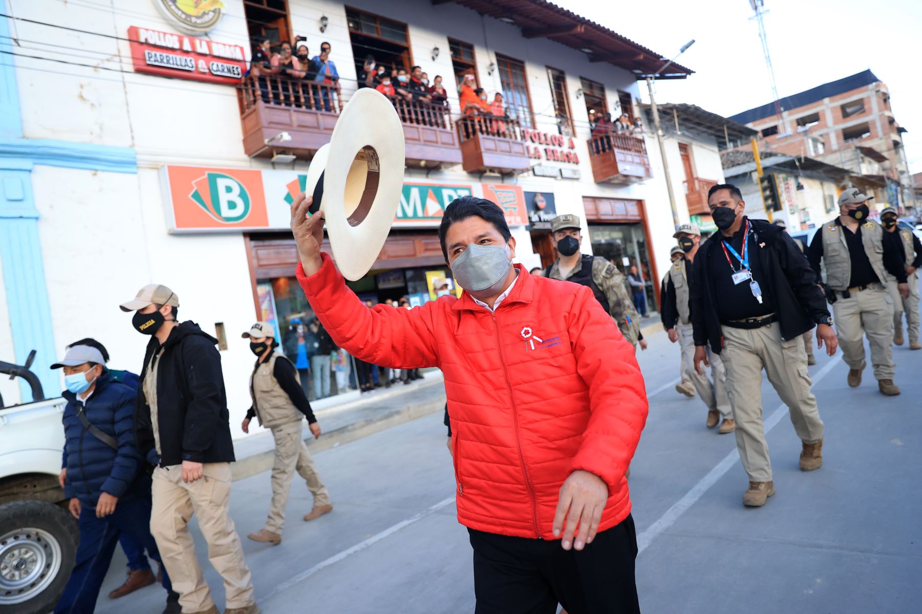 Castillo rechazó retención de periodistas en Cajamarca