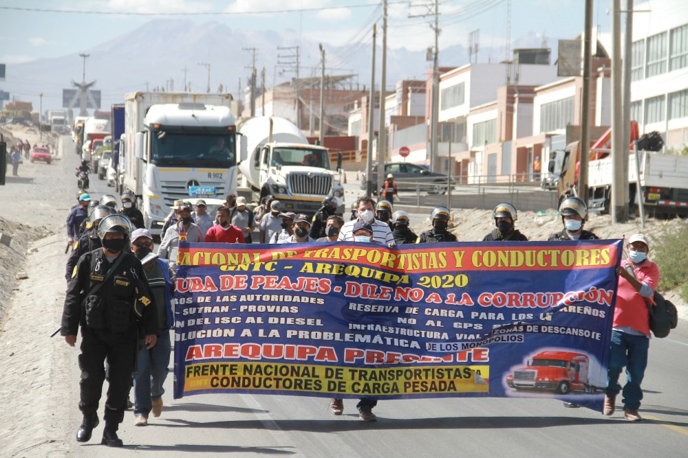 Paro de transportes fue pacífico y controlado por autoridades políticas