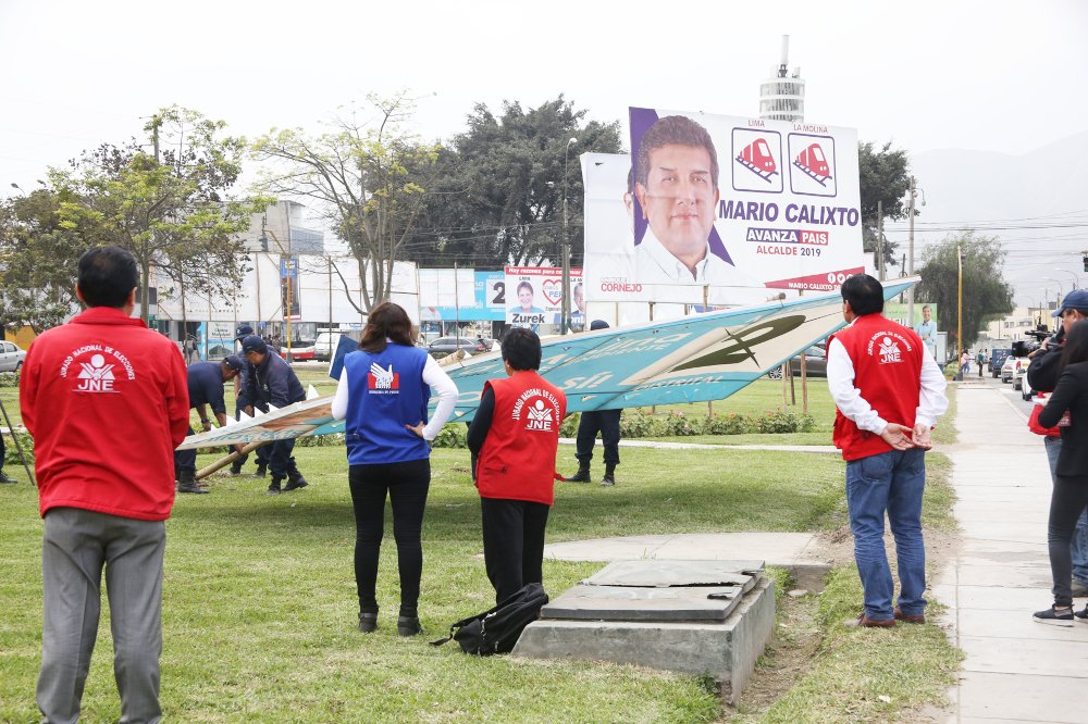 JNE detecta 3 430 incidencias de publicidad estatal indebida