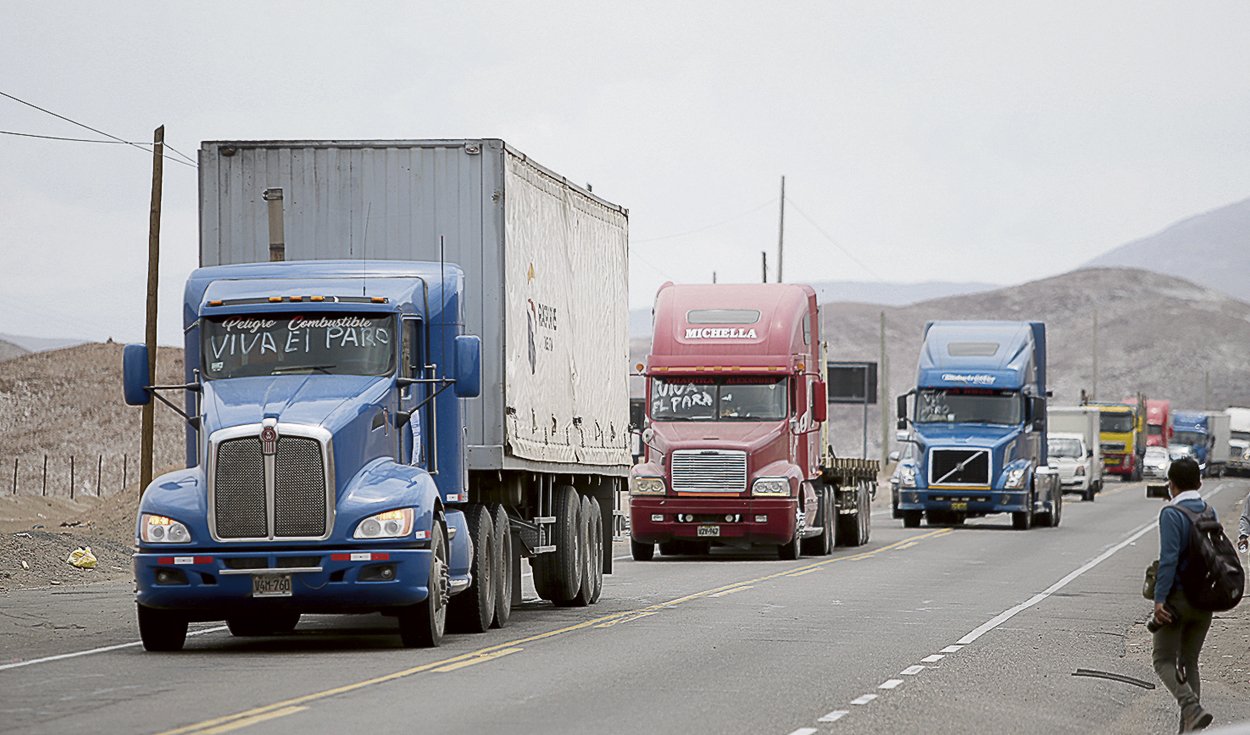 Transportistas ratifican desde hoy paro nacional indefinido