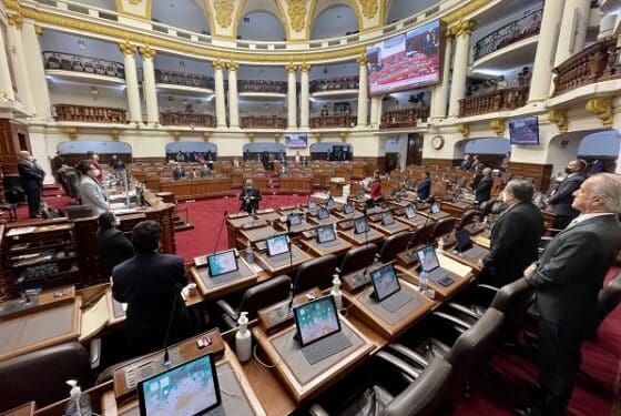 Congreso continúa debate para retorno a bicameralidad