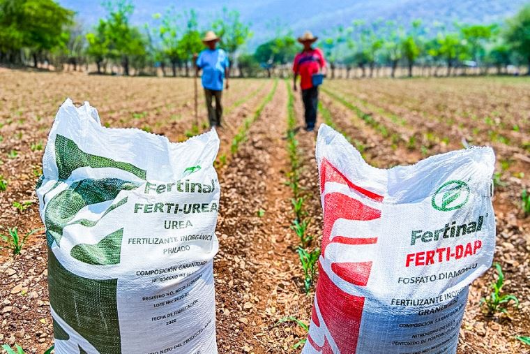 Agricultores proponen importar fertilizantes de Estados Unidos