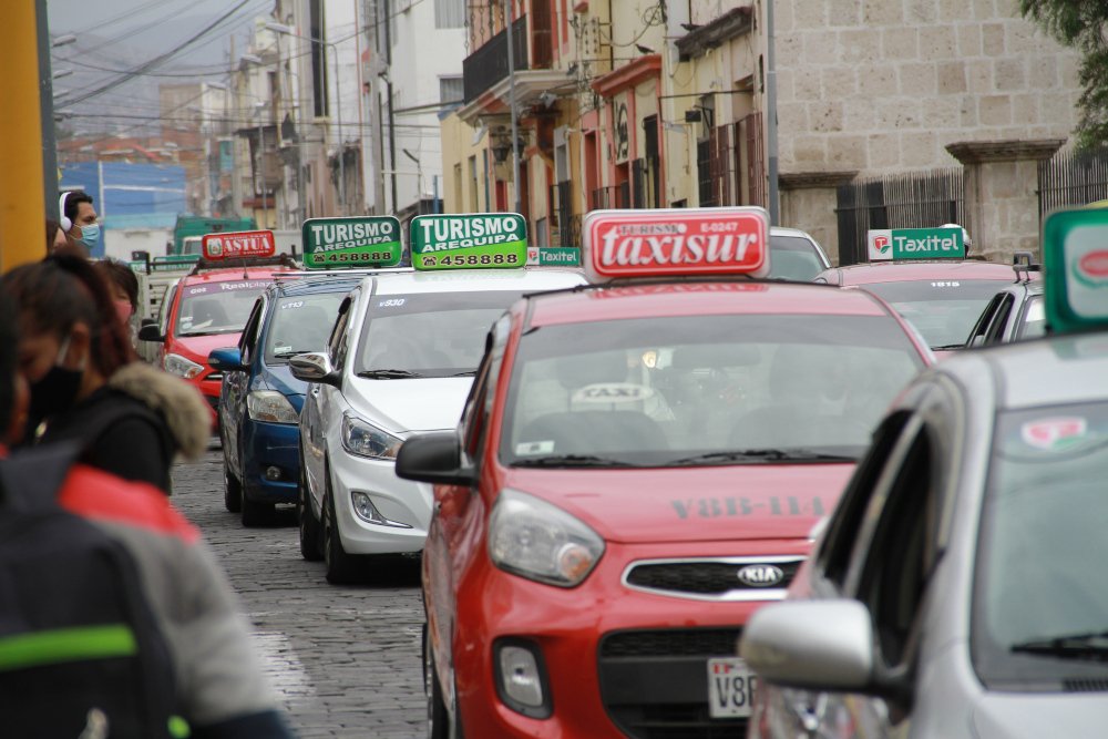 Taxistas arequipeños dicen que paro fue politizado