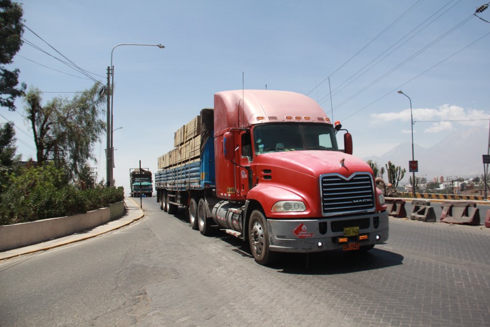 Trabajadores de Autodema y de Trabajo exigen salida de funcionarios