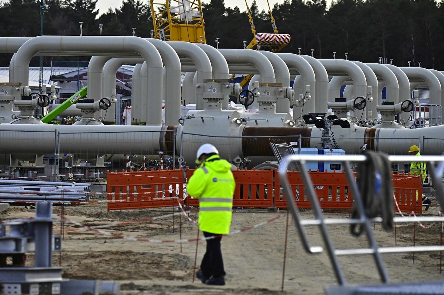 Alemania teme emergencia por corte del gas ruso por diez días