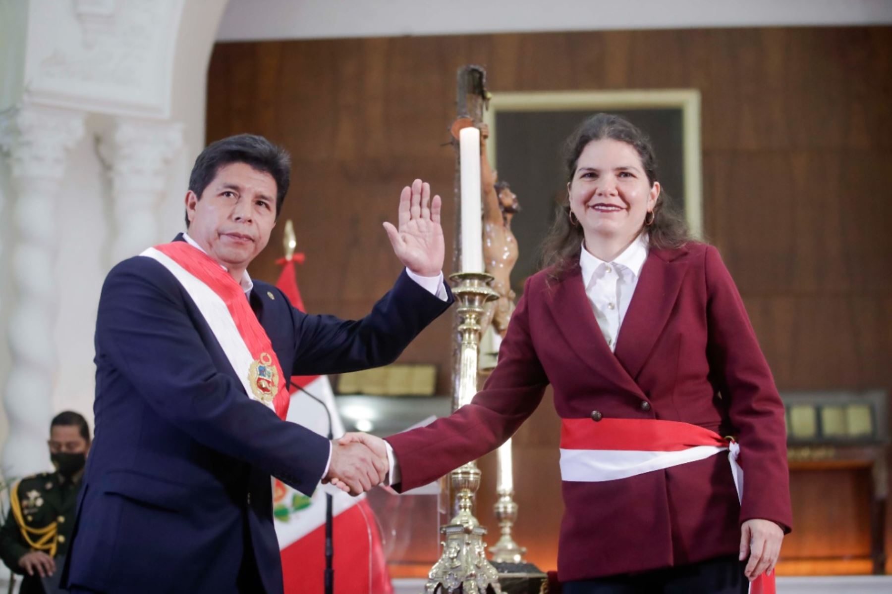 Presidente tomó juramento a tres nuevos ministros