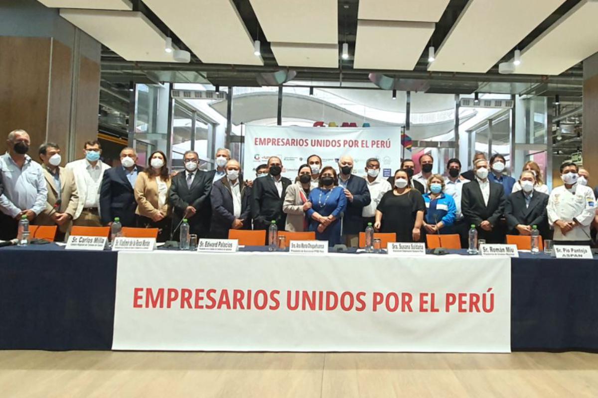 Empresarios exigen cese de confrontación política