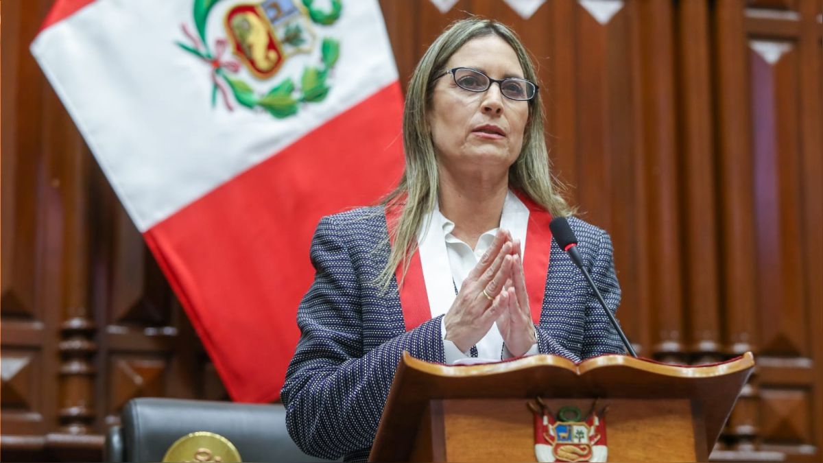 Alva: «Presidente Castillo también debe renunciar»