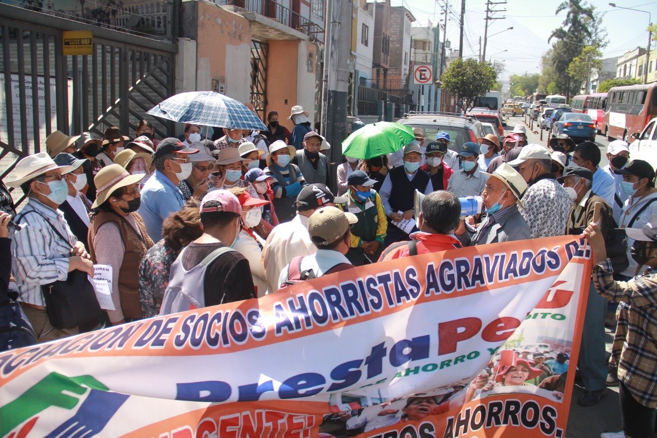 Ahorristas de PrestaPerú siguen esperando devolución de aportes