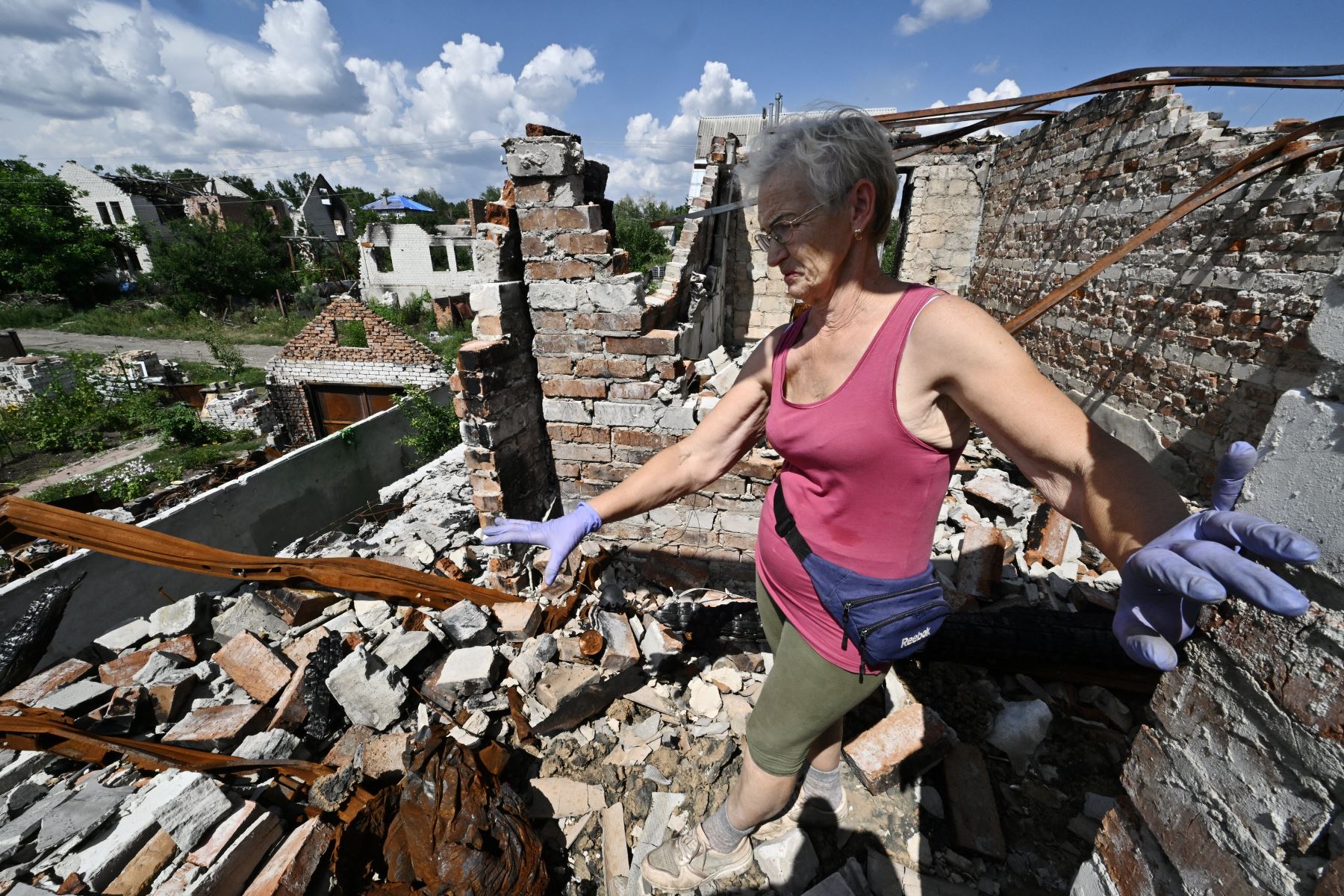 Abrumador trabajo de reconstrucción que espera a los ucranianos