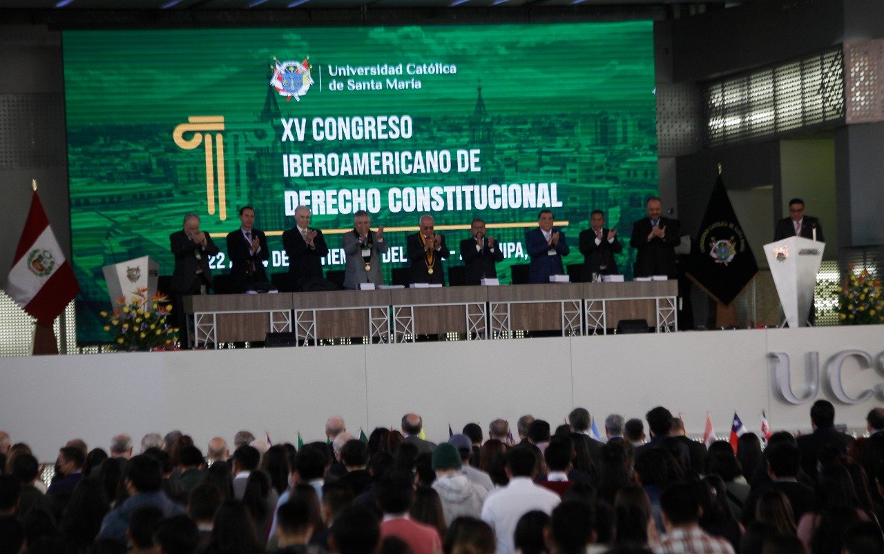 Juristas de 18 países participan del XV Congreso Iberoamericano de Derecho Constitucional