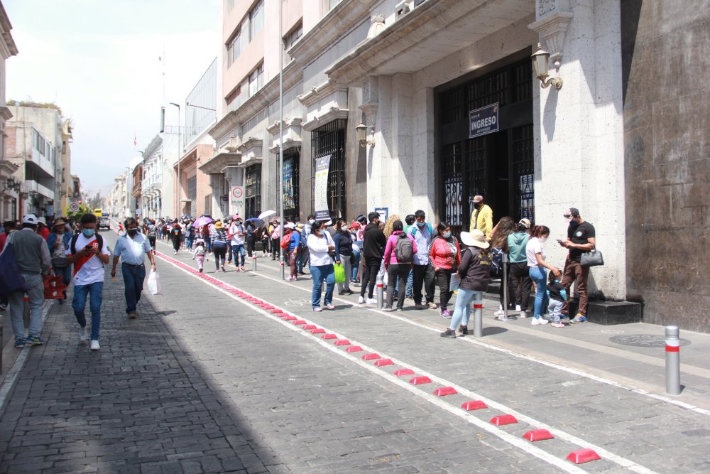 Ciudadanos deben acudir a tramitar o recoger su DNI