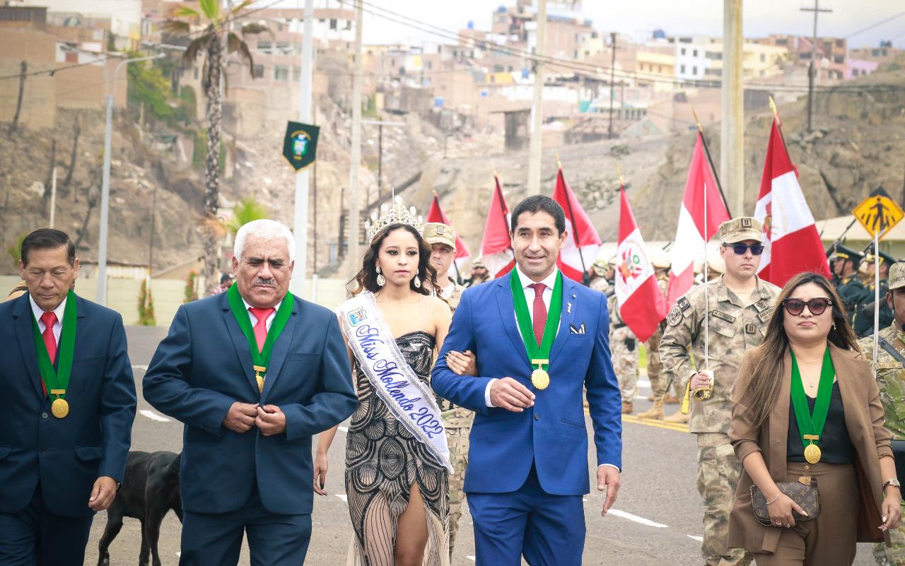 Mollendo vibró con ceremonia y desfile por 125 aniversario