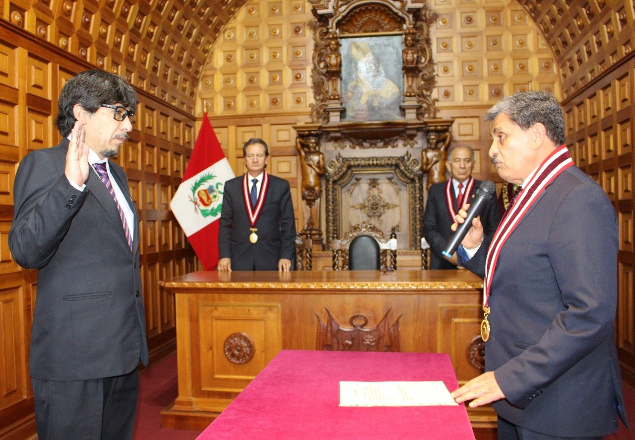 José Ramos es el nuevo defensor universitario de la UNSA