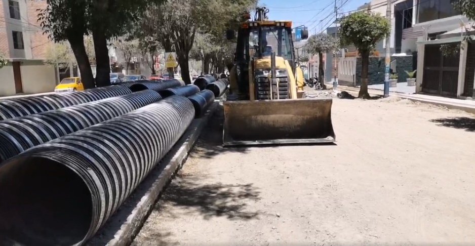 Vecinos de Yanahuara exigen pronta culminación de adoquinado