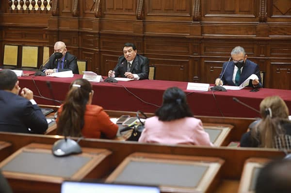 Evaluarán medidas urgentes para fondo de estabilización