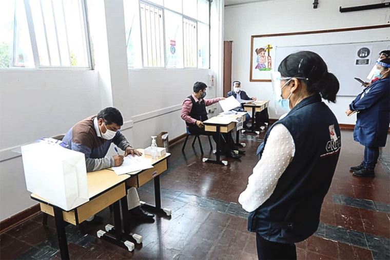 Uso de mascarillas en locales de votación será opcional mañana