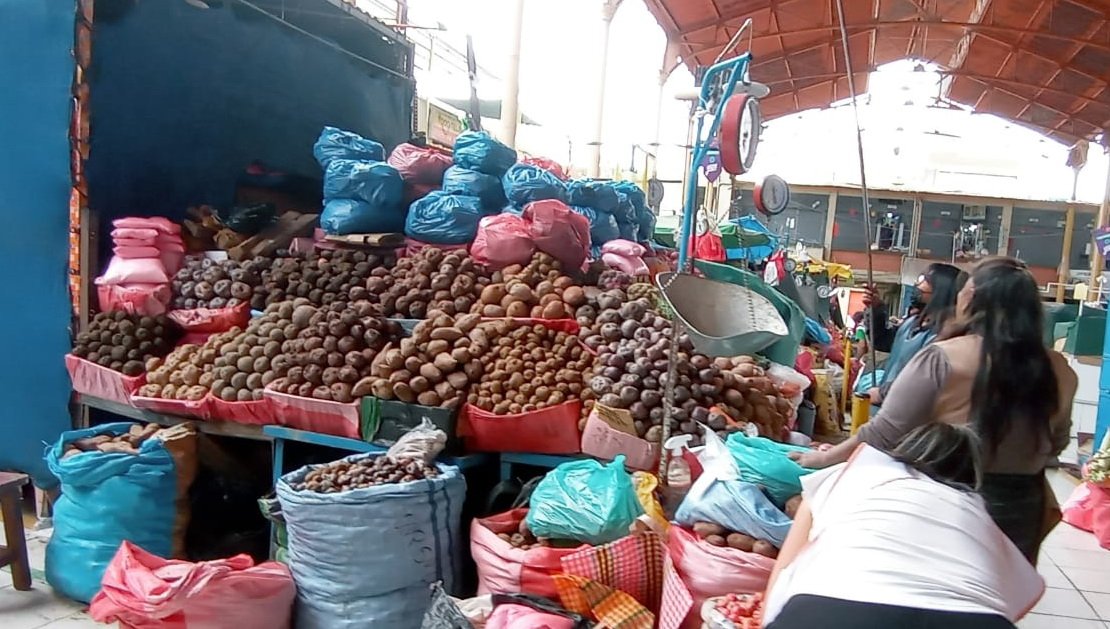 Encarecen los productos de primera necesidad en mercados de Arequipa