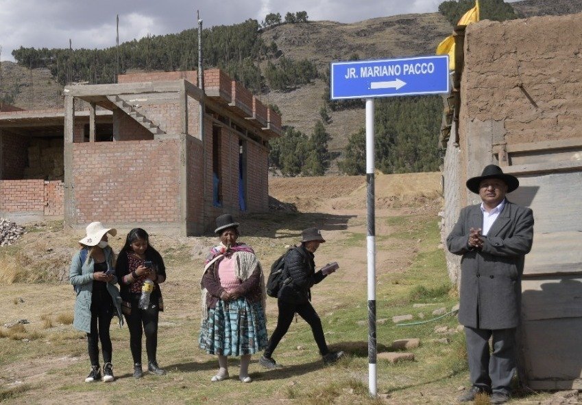 CAMBIO NOMBRE A SUS CALLES